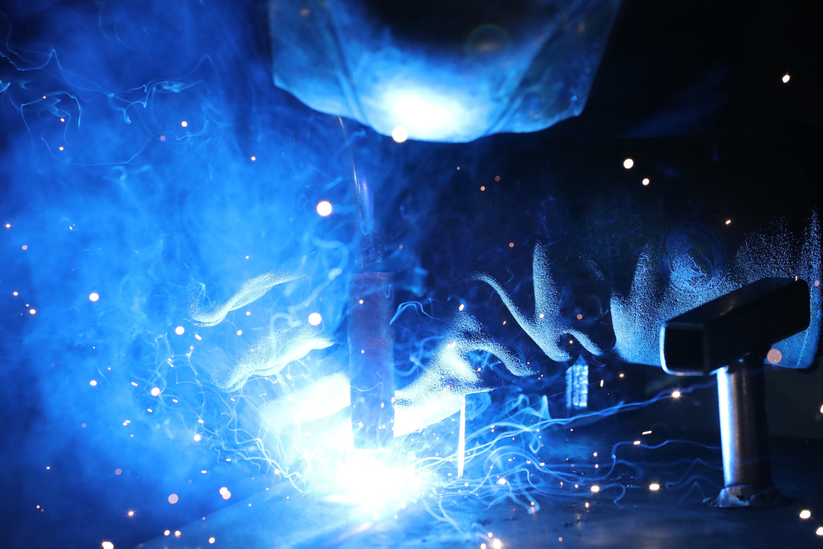 6 Benefits of Liberty Safe Internal and External Hinges